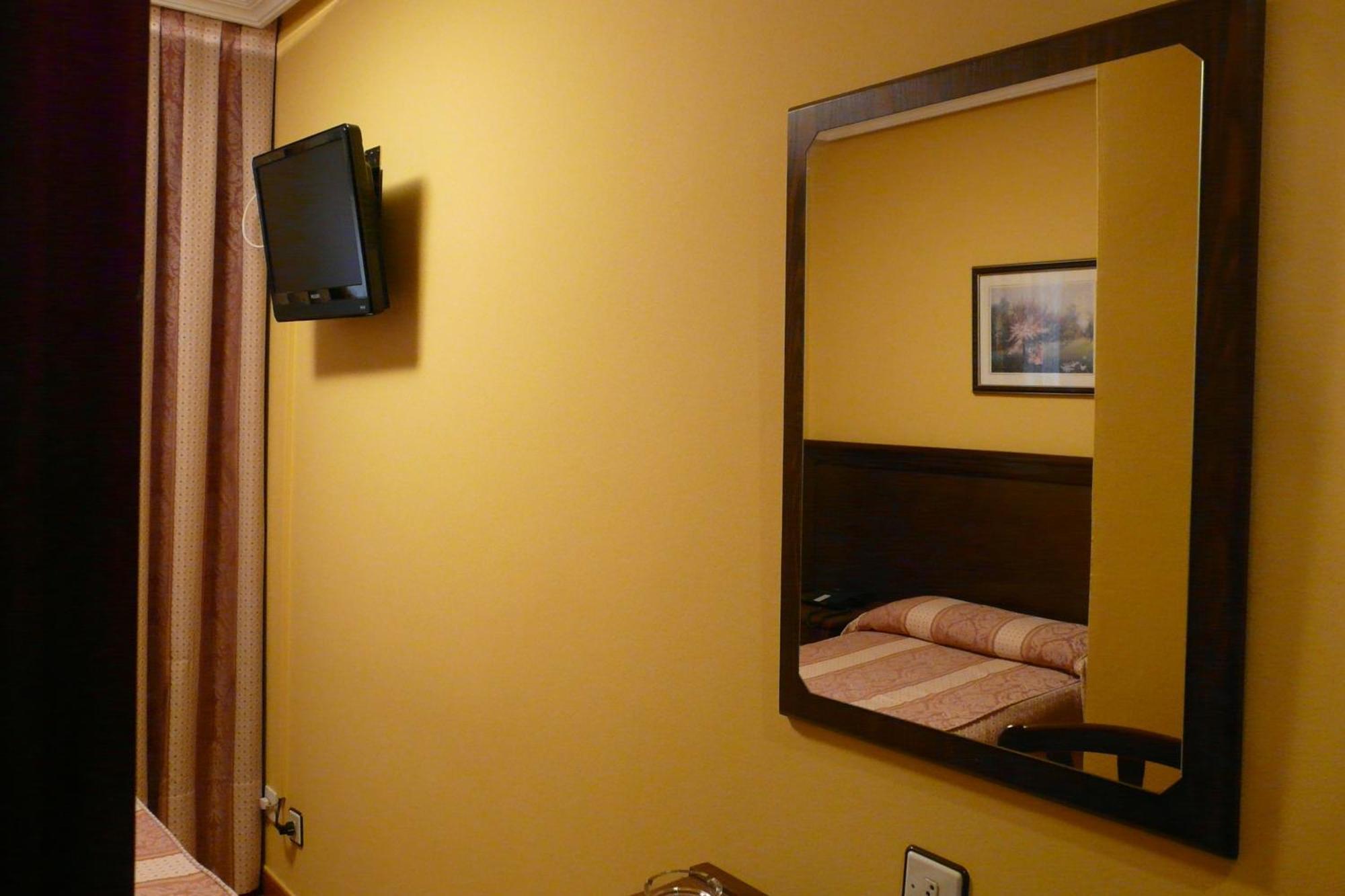 Hotel Idh Angel à Oviede Extérieur photo