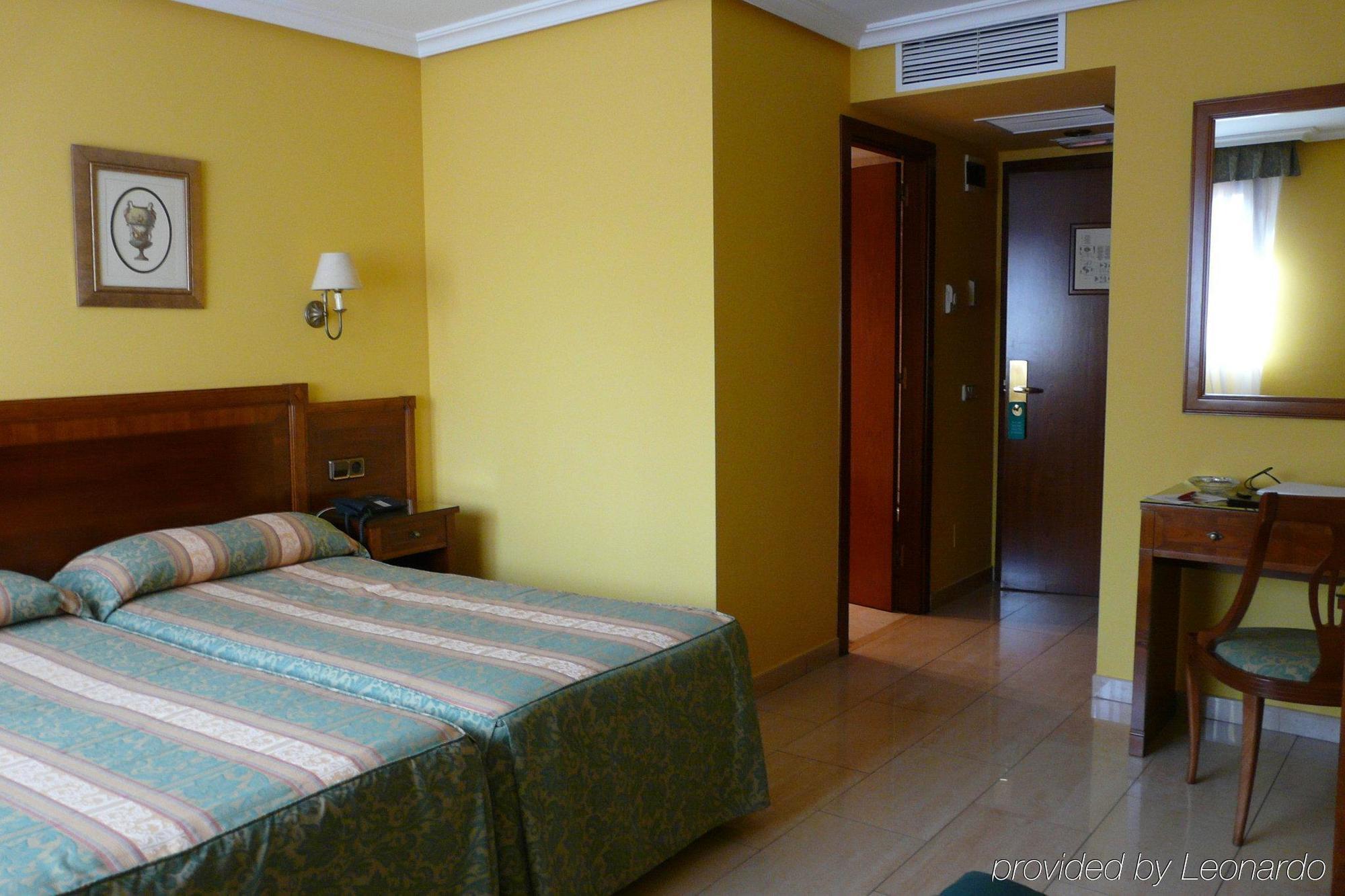 Hotel Idh Angel à Oviede Extérieur photo