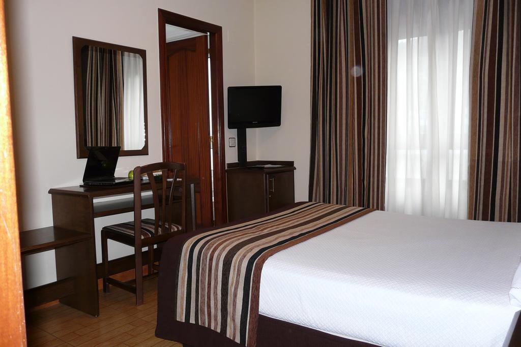 Hotel Idh Angel à Oviede Extérieur photo