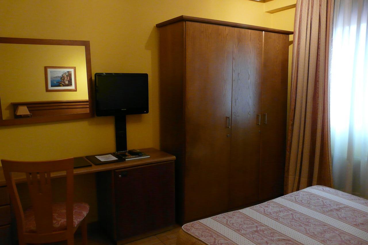 Hotel Idh Angel à Oviede Extérieur photo