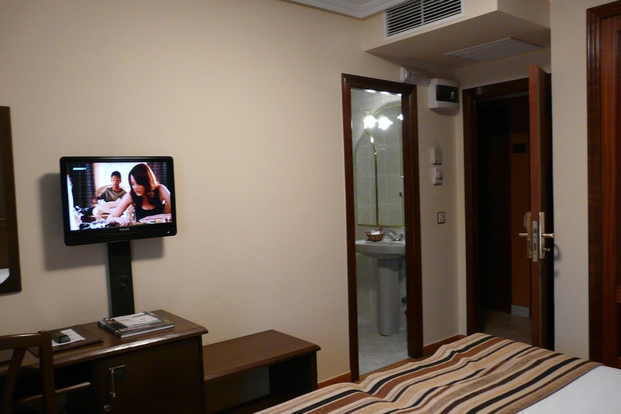 Hotel Idh Angel à Oviede Extérieur photo